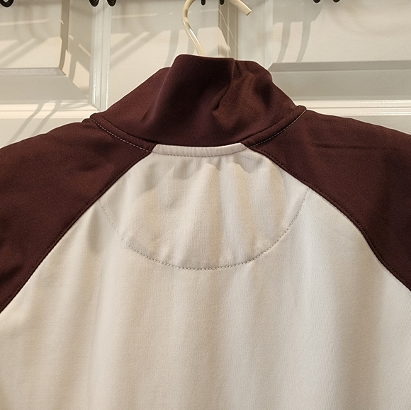 Lily's of Beverly Hills golfers top size medium golf activewear - Picture 7 of 9